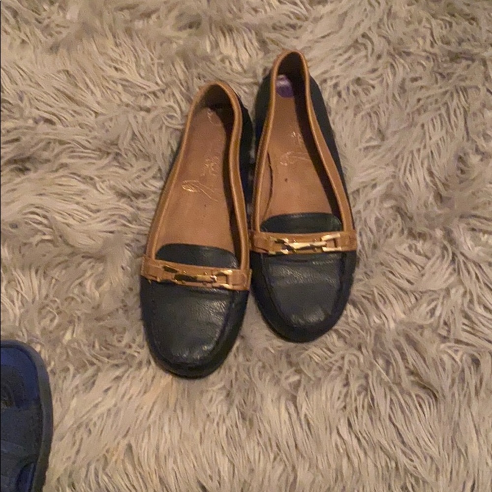 Woman’s shoes